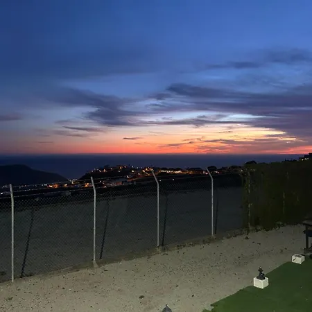 La Vista Al Mar * 아로나