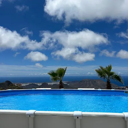 La Vista Al Mar 아파트 아로나