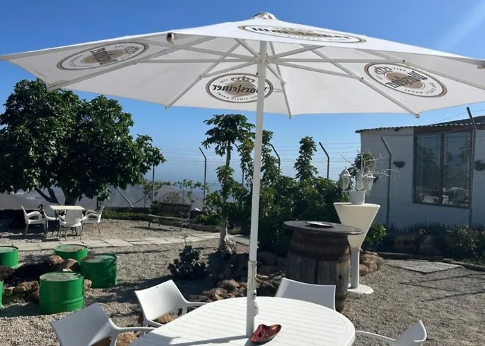 La Vista Al Mar