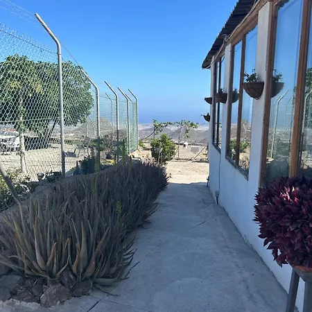 La Vista Al Mar *
